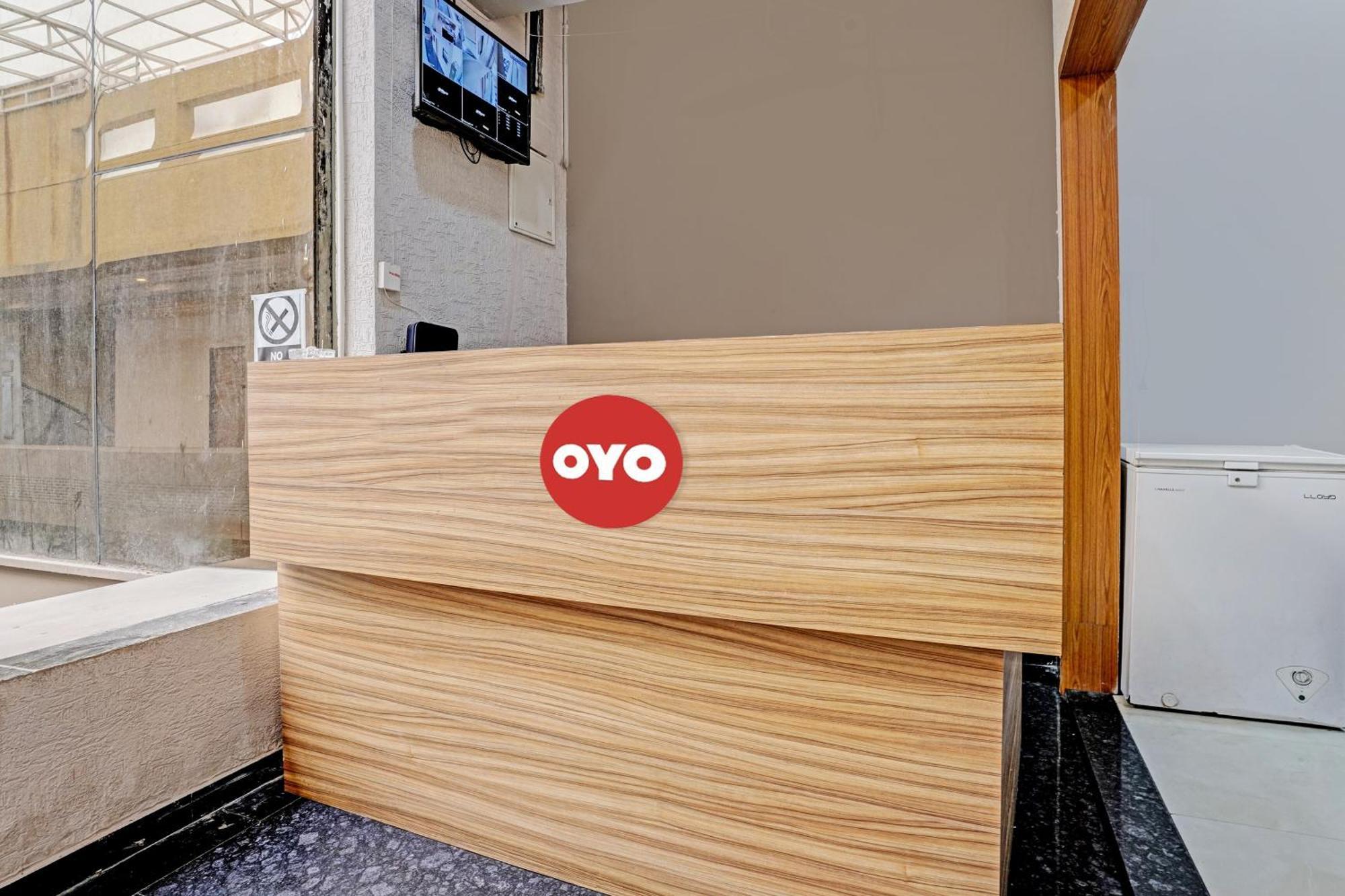 Oyo Flagship Hotel 9 Súrat Exteriér fotografie